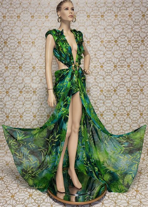 abito versace jlo prezzo|versace jungle dresses.